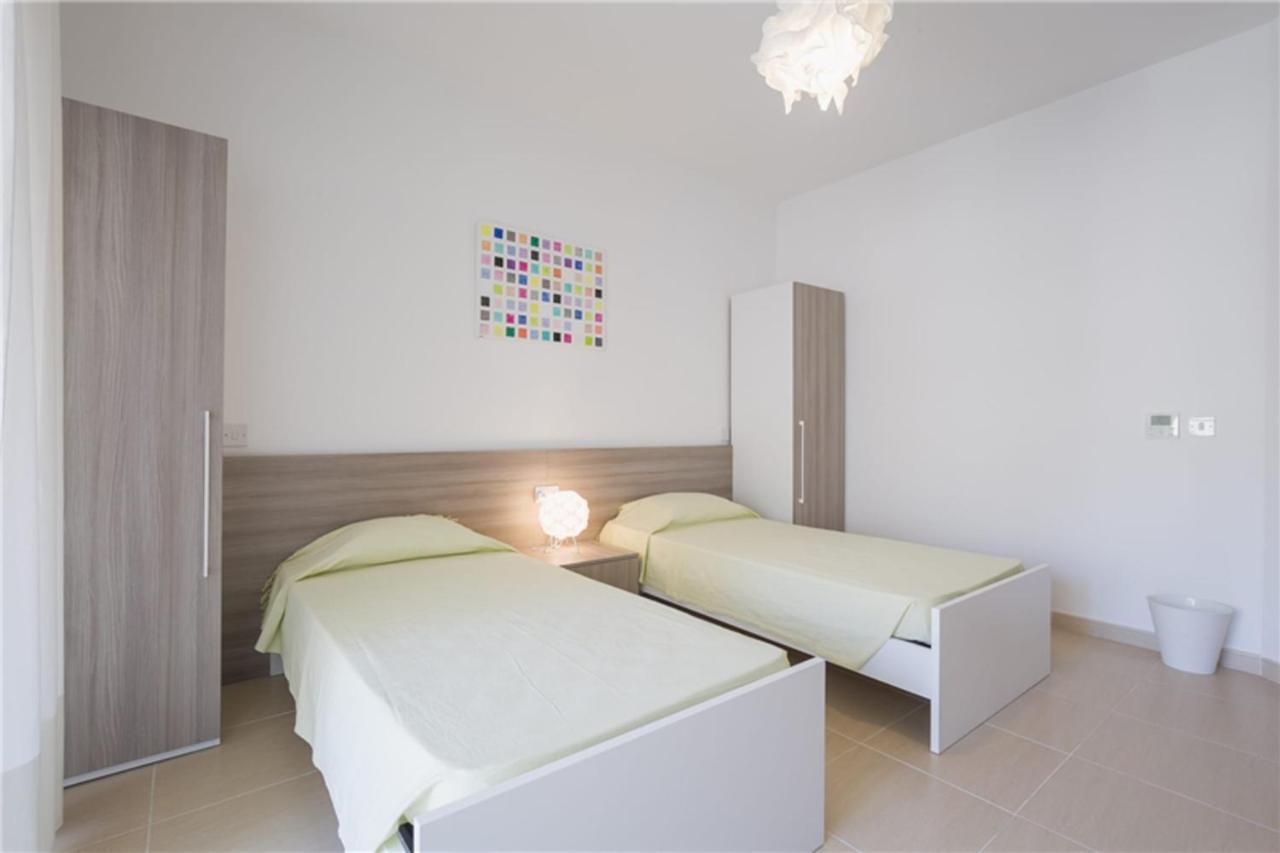 Lux Seaview & Pool-Hosted By Sweetstay Mellieħa Exterior foto